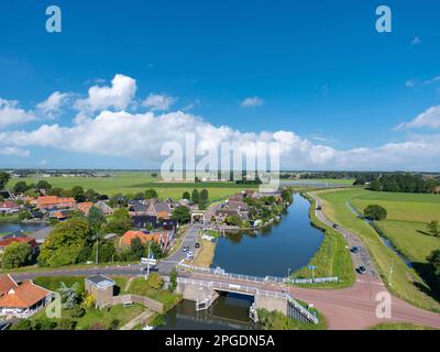 Vista aerea sulle tre dighe Huygendijk, Drechterlandsedijk e Schermerdijk, Ursem, Olanda settentrionale, Paesi Bassi, Europa Foto Stock
