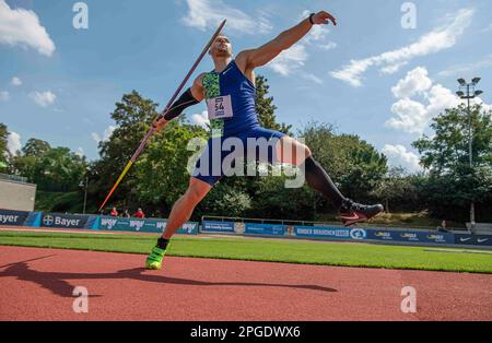 Leverkusen, Germania. 16th ago, 2020. FOTO ARCHIVIO: Johannes VETTER avrà 30 anni il 26 marzo 2023, Johannes VETTER (LG Offenburg) azione. Javelin Throw maschile, atletica #True Athletes Classics, il 16th agosto 2020 a Leverkusen/ Germania Credit: dpa/Alamy Live News Foto Stock