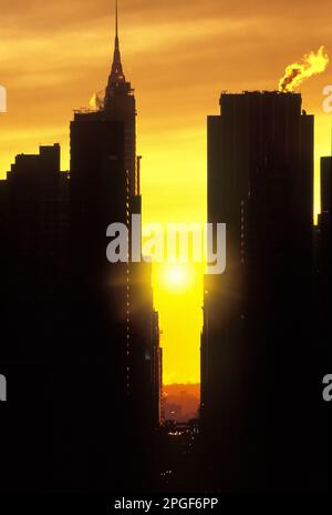 FORTY SECOND STREET SKYLINE DI MIDTOWN MANHATTAN NEW YORK CITY USA Foto Stock