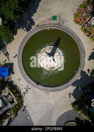 Splendida vista aerea della città sulla piazza pubblica e gli edifici Foto Stock