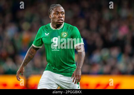 Dublino, Irlanda. 22nd Mar, 2023. Michael Obafemi d'Irlanda durante la partita internazionale amichevole tra la Repubblica d'Irlanda e la Lettonia allo stadio Aviva di Dublino, Irlanda, il 22 marzo 2023 (Foto di Andrew SURMA/ Credit: Sipa USA/Alamy Live News Foto Stock