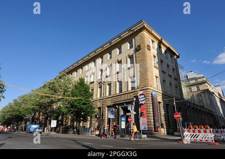 Deutsche Bank Kunsthalle, Unter den Linden, Mitte, Berlino, Germania Foto Stock