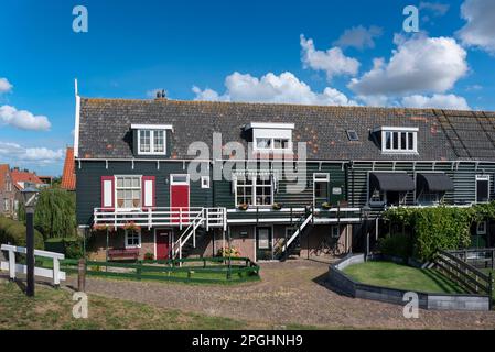 Caratteristica casa residenziale a Havenbuurt, isola Marken, Olanda del Nord, Paesi Bassi, Europa Foto Stock