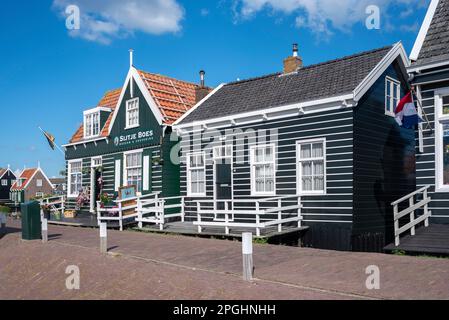 Vista storica del villaggio a Havenbuurt, Marken Island, North Holland, Paesi Bassi, Europa Foto Stock