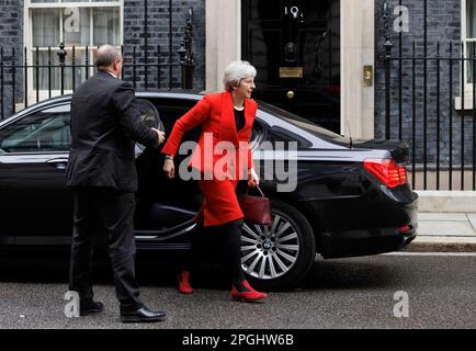 L'ex primo ministro Theresa May, a Downing Street per un incontro. Foto Stock