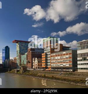 Media harbur, Medienhafen a Dusseldorf, Germania, Renania settentrionale-Vestfalia, basso Reno, Dusseldorf Foto Stock