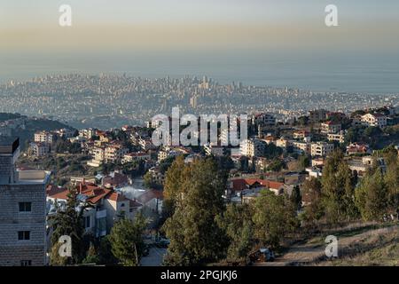 Beirut visto da una montagna, Libano Foto Stock