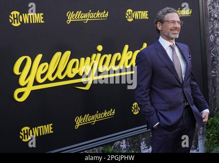 Jonathan Lisco arriva alla prima mondiale di Showtime's YELLOWJACKS Season 2 che si tiene al TCL Chinese Theatre di Hollywood, CA, mercoledì 22 marzo 2023. (Foto di Sthanlee B. Mirador/Sipa USA) Foto Stock