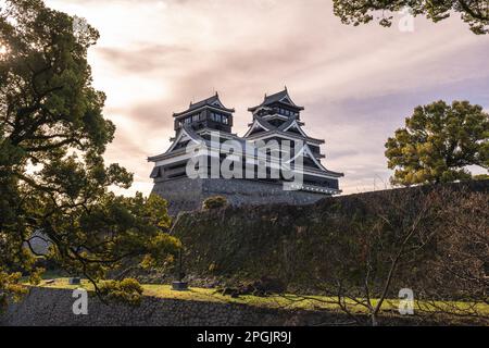 Tenshu del castello di Kumamoto nella città di kumamoto, kyushu, giappone Foto Stock