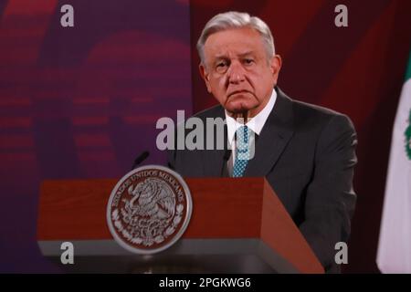 Città del Messico, Messico. 23rd Mar, 2023. Il presidente messicano, Andres Manuel Lopez Obrador, parla durante la conferenza stampa del quotidiano al Palazzo Nazionale. Il 23 marzo 2023 a Città del Messico. (Credit Image: © Carlos Santiago/eyepix via ZUMA Press Wire) SOLO PER USO EDITORIALE! Non per USO commerciale! Foto Stock