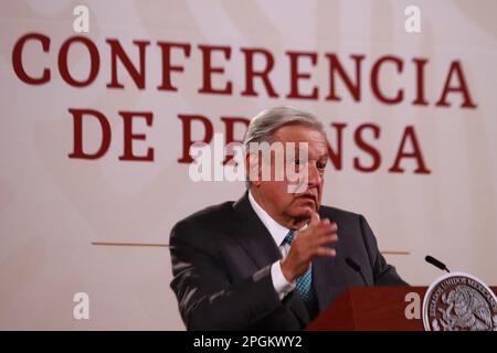 Città del Messico, Messico. 23rd Mar, 2023. Il presidente messicano, Andres Manuel Lopez Obrador, parla durante la conferenza stampa del quotidiano al Palazzo Nazionale. Il 23 marzo 2023 a Città del Messico. (Foto di Carlos Santiago/ Eyepix Group/Sipa USA) Credit: Sipa USA/Alamy Live News Foto Stock