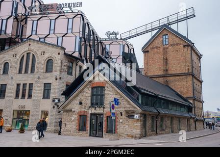 Vista sui vecchi e moderni edifici nel quartiere di Rotermann Foto Stock