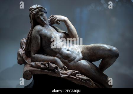 Opere nel Bargello di il Tribolo dopo le sculture di Michelangelo il tramonto e l'alba che si trovano nella sacrestia Nuova di San Lorenzo Foto Stock