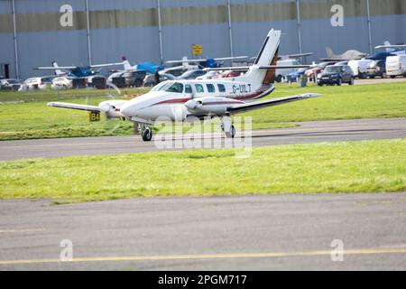 North Weald General Aviation aerodromo Essex G-uilt, Cessna T303 Crusader, Foto Stock