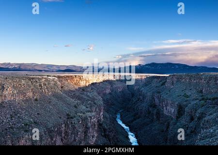La gola del Rio Grande a Taos, New Mexico Foto Stock