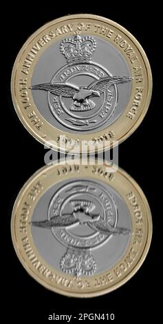 2018 £2 moneta per commemorare il centenario della Royal Air Force. Il design di questo distintivo è uno di un set di 5 Foto Stock