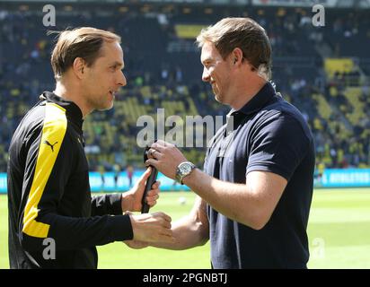 Dortmund, Germania. 06th maggio, 2017. Primo : 6th maggio 2017, calcio, 1st Bundesliga, stagione 2016/2017 BVB, Borussia Dortmund - TSG Hoffenheim allenatore Thomas TUCHEL, BVB sinistra e allenatore Julian NAGELSMANN/dpa/Alamy Live News Foto Stock