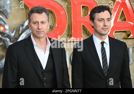 John Francis Daley partecipa alla prima mondiale di Dungeons & Dragons: Honor Among Thieves, Londra, Regno Unito. Foto scattata il 23 marzo 2023. Credit: Vedi li/Picture Capital/Alamy Live News Foto Stock