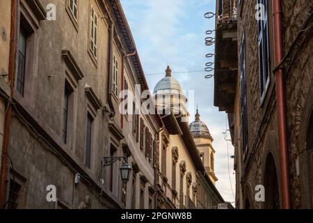 Basilica di Santa Margherita sotto il cielo Foto Stock