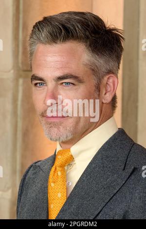 Londra, Regno Unito . 23 marzo 2023 . Chris Pine ha ritratto alla prima mondiale di Dungeons & Dragons: Honour Among Thieves tenutasi a Cineworld Leicester Square. Credit: Alan D West/Alamy Live News Foto Stock