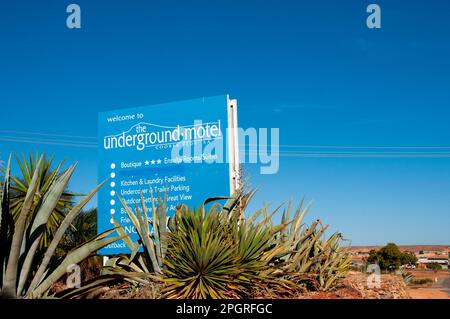 Coober Pedy, Australia - 5 maggio 2022: Motel sotterraneo nella remota città Foto Stock