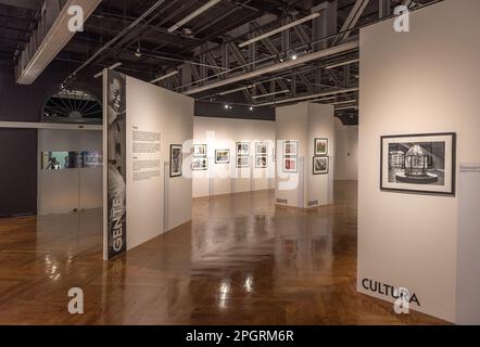 Spazio espositivo presso il Museo del canale di Panama City Foto Stock