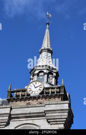 Torri, torrette e guglie ad Aberdeen Foto Stock