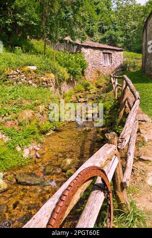 OS Teixois Etnographic Site, OS Teixois, Taramundi, Asturias, Spagna, Europa Foto Stock