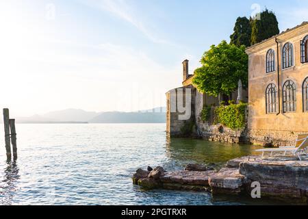 Punta San Vigilio, Tramonto sul Lago di Garda Foto Stock