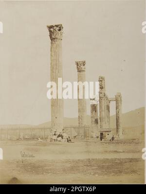 Il Tempio di Zeus Olimpio ad Atene. Vista da ovest (1853 - 1854) di James Robertson Foto Stock
