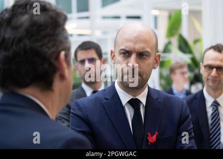 Parigi, Francia. 24th Mar, 2023. Delegato del Ministro francese per la transizione digitale e le Telecomunicazioni Jean Noel Barrot al Campus di PariSante durante la Tech Health 20 francese, a Parigi il 24 marzo 2023. Foto di Raphael Lafargue/ABACAPRESS.COM Credit: Abaca Press/Alamy Live News Foto Stock