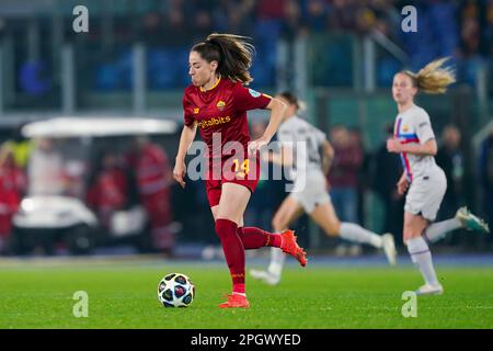 Roma, Italia. 21st Mar, 2023. Roma, Italia, 21st 2023 marzo: Vicky Losado (14 Roma) va avanti durante la partita di calcio della UEFA Womens Champions League tra AS Roma e il FC Barcelona allo Stadio Olimpico di Roma. (Daniela Porcelli/SPP) Credit: SPP Sport Press Photo. /Alamy Live News Foto Stock