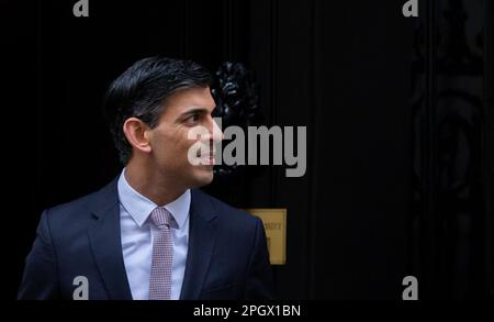 Londra, Inghilterra, Regno Unito. 23rd Mar, 2023. Il primo ministro britannico RISHI SUNAK dà il benvenuto al primo ministro israeliano Benjamin Netanyahu al 10 Downing Street. (Credit Image: © Tayfun Salci/ZUMA Press Wire) SOLO PER USO EDITORIALE! Non per USO commerciale! Foto Stock