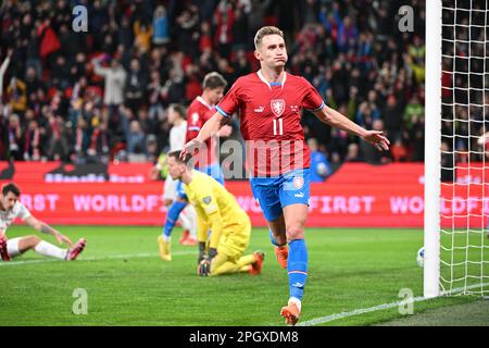 Praga, Repubblica Ceca. 24th Mar, 2023. Il ceco Jan Kuchta festeggia il gol durante il qualificatore del Campionato europeo di calcio: Czechia vs Polonia a Praga, Repubblica Ceca, 24 marzo 2023. Credit: Michal Kamaryt/CTK Photo/Alamy Live News Foto Stock