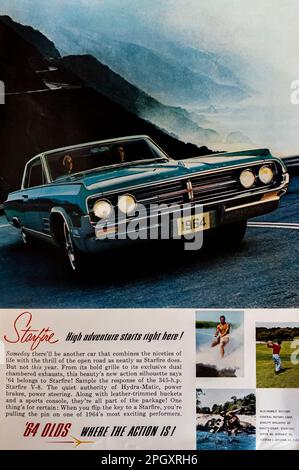 '64 Oldsmobile StarFire pubblicità in una rivista NatGeo, gennaio 1964 Foto Stock