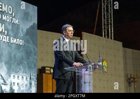 Sombor, Serbia. 24th Mar, 2023. Il Presidente serbo Aleksandar Vucic interviene in occasione di un evento commemorativo per le vittime dell'aggressione della NATO a Sombor, in Serbia, il 24 marzo 2023. L'aggressione dell'Organizzazione del Trattato del Nord Atlantico (NATO) contro la Jugoslavia 24 anni fa segnò la morte del diritto internazionale, il presidente serbo Aleksandar Vucic disse venerdì in occasione della commemorazione nella città di Sombor, dove cadde la prima bomba nel 1999. Credit: Notizie dal vivo su Shi Zhongyu/Xinhua/Alamy Foto Stock