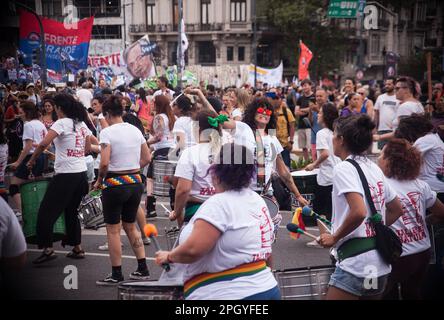 Buenos Aires, capitale federale, Argentina. 24th Mar, 2023. Il 24 marzo è la Giornata Nazionale della memoria per la verità e la Giustizia e commemora l'ultimo colpo di Stato in Argentina, Che ha installato la dittatura militare nel 1976.concentrandosi sulla promozione dei diritti umani, la data cerca di aumentare la consapevolezza circa gli effetti e l'impatto sul presente del regime che ha applicato il terrorismo di Stato ed è stato responsabile della scomparsa di 30.000 persone. (Credit Image: © Roberto Almeida Aveledo/ZUMA Press Wire) SOLO PER USO EDITORIALE! Non per USO commerciale! Foto Stock