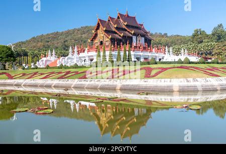 Ho Kham Luang Royal Pavilion al Royal Park Rajapruek a Chiang mai, Thailandia Foto Stock