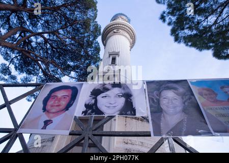 Roma, Italia. 24th Mar, 2023. Vista del Faro di Gianicolo a Roma con foto di Desaparecidos (Credit Image: © Matteo Nardone/Pacific Press via ZUMA Press Wire) SOLO PER USO EDITORIALE! Non per USO commerciale! Foto Stock