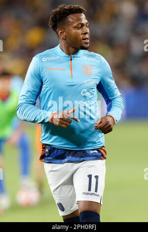 Michael Estrada dell'Ecuador si scalda prima della partita tra Australia ed Ecuador al CommBank Stadium il 24 marzo 2023 a Sydney, Australia Foto Stock