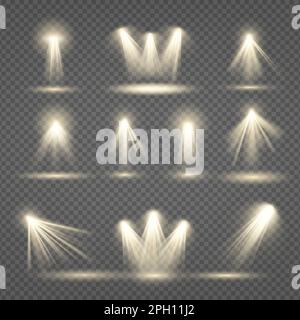 Set di faretti, collezione di raggi luminosi, riflessi gialli realistici. Fascio di luce spot ed effetto di illuminazione del palco, luce dorata dall'illuminazione delle lampade del proiettore. Illustrazione vettoriale isolata su sfondo trasparente Illustrazione Vettoriale