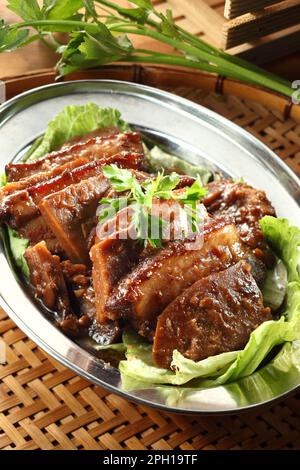 Cucina asiatica pancia di maiale al vapore con taro Foto Stock