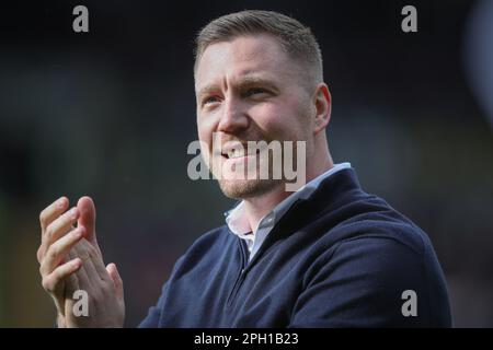 Hull, Regno Unito. 25th Mar, 2023. La leggenda dell'Hull FC Chris Green applaude i fan davanti alla partita Betfred Super League Round 6 Hull FC vs Leigh Leopards al MKM Stadium, Hull, Regno Unito, 25th marzo 2023 (Photo by James Heaton/News Images) a Hull, Regno Unito, il 3/25/2023. (Foto di James Heaton/News Images/Sipa USA) Credit: Sipa USA/Alamy Live News Foto Stock