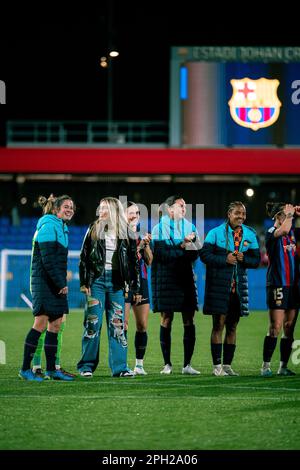 Sant Joan Despí, Spagna, 25 marzo 2023. Spagnolo Liga F: FC Barcelona contro Real Madrid CF. (08) Marta Torrejón, (11) Alexia, (04) María León, (23) Engen e (18) Geyse Ferreira. Credit: Joan G/Alamy Live News Foto Stock