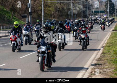 Sofia, Bulgaria - 25 marzo 2023: Apertura ufficiale della stagione estiva motociclistica a Sofia, Bulgaria Foto Stock