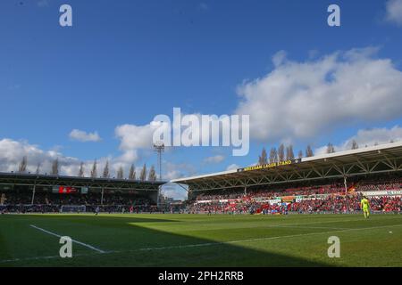 Una vista generale all'interno dell'ippodromo, sede di Wrexham durante la partita della Vanarama National League Wrexham vs York City all'ippodromo di Wrexham, Regno Unito, 25th marzo 2023 (Foto di Gareth Evans/News Images) Foto Stock