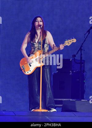 Las Vegas, Stati Uniti. 24th Mar, 2023. LAS VEGAS, NEVADA - 24 MARZO: (Solo per uso editoriale) Gayle si esibisce sul palco durante il 'Taylor Swift | The Eere Tour' all'Allegiant Stadium il 24 marzo 2023 a Las Vegas, Nevada. Foto: Casey Flanigan/imageSPACE Credit: Imagespace/Alamy Live News Foto Stock