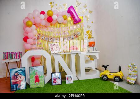 1st idee per la decorazione di festa di compleanno per le ragazze Foto Stock