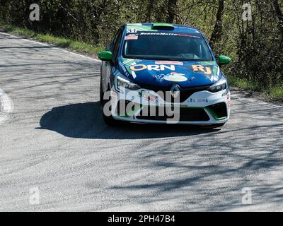 Torino, Italia. 25th Mar, 2023. Priante Gabriele ITA Pastorino Mattia ITA RC5N Rally5 Renault Clio-METECO Corse durante lo shakedown del Rally Team 971-2023 a Pavarolo - AL, il 25 marzo 2023 durante il 49Â° Rally Team 971 (day1), Rally a Torino, Italia, marzo 25 2023 Credit: Independent Photo Agency/Alamy Live News Foto Stock