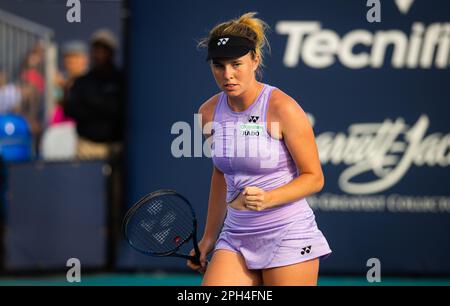 Linda Noskova della Repubblica Ceca in azione durante il secondo round del Miami Open 2023, WTA 1000 torneo di tennis il 24 marzo 2023 a Miami, USA - Foto: Rob Prange/DPPI/LiveMedia Foto Stock